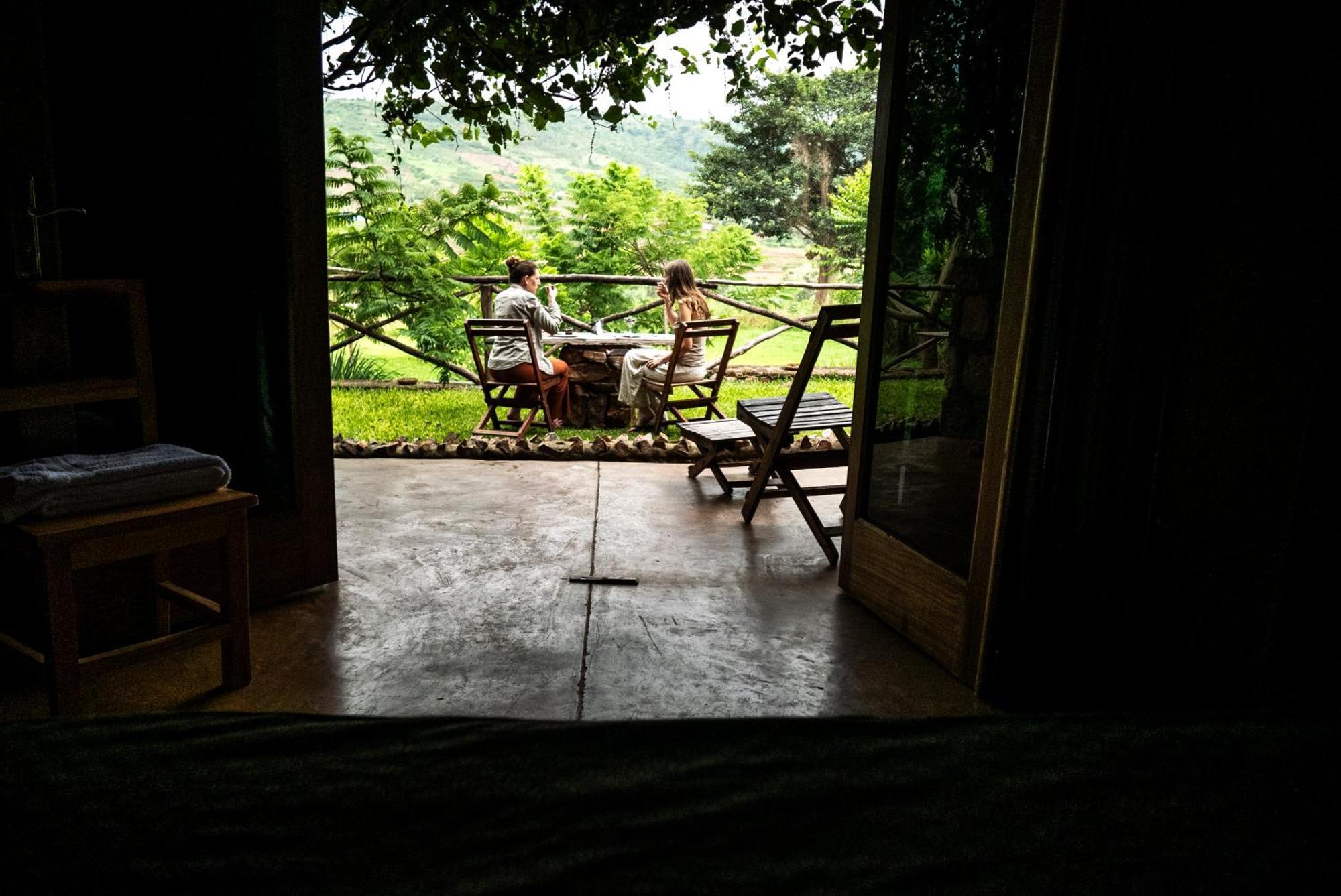 Akagera Transit Lodge Exteriör bild