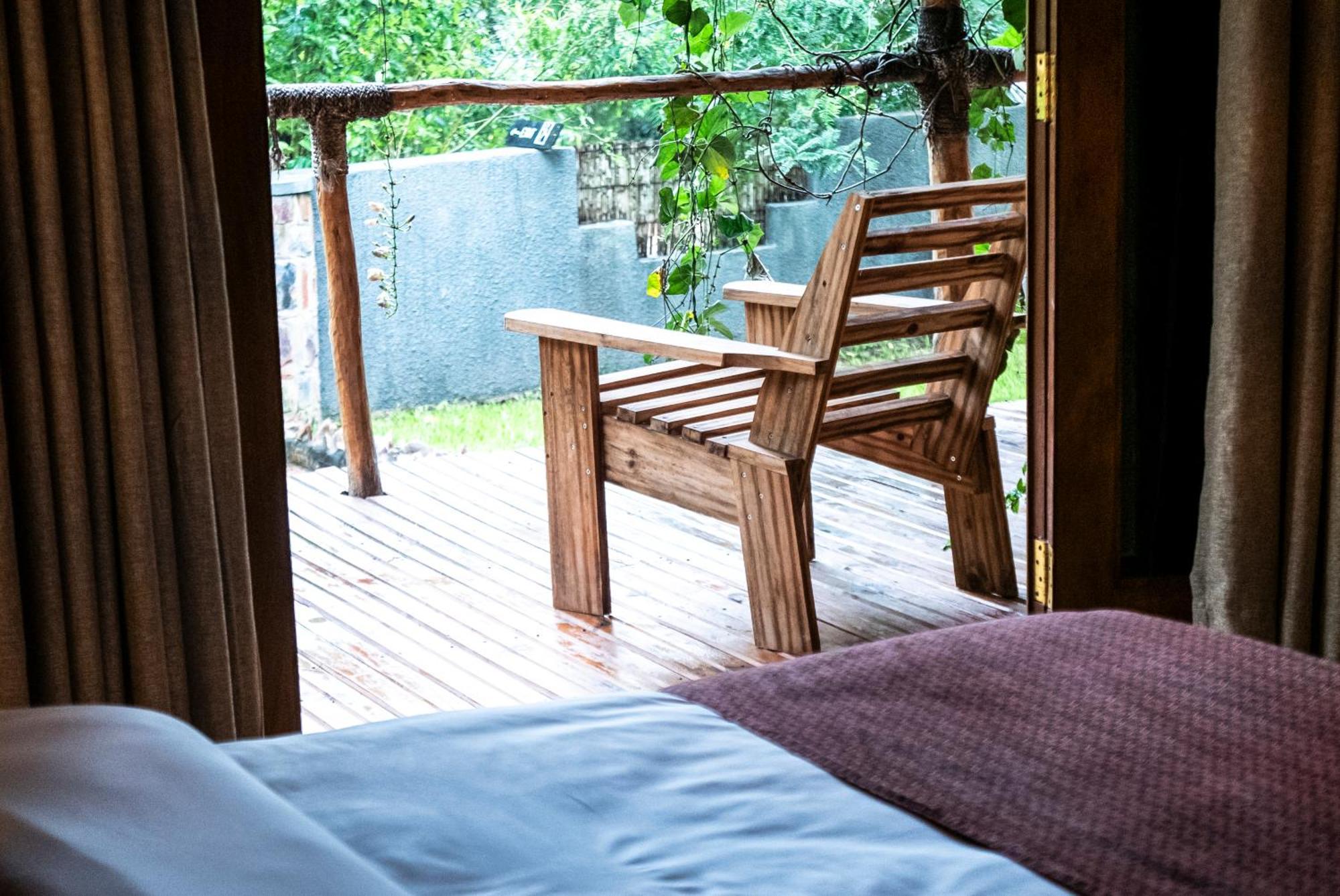 Akagera Transit Lodge Exteriör bild
